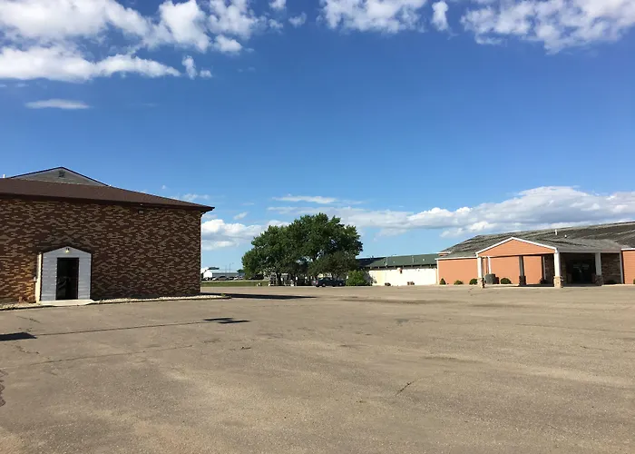 Travel Inn Watertown
