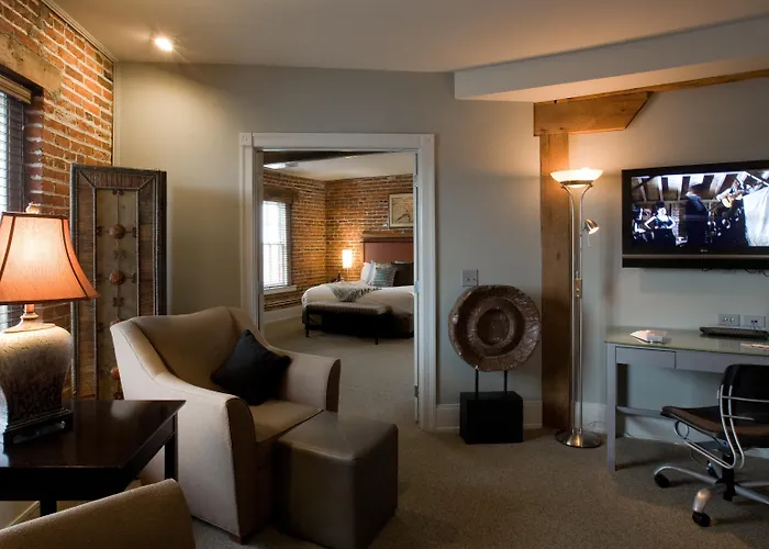 Lancaster Arts Hotel