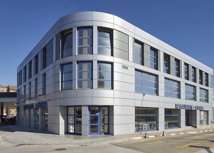 Hotel Logroño Avda de Madrid 25