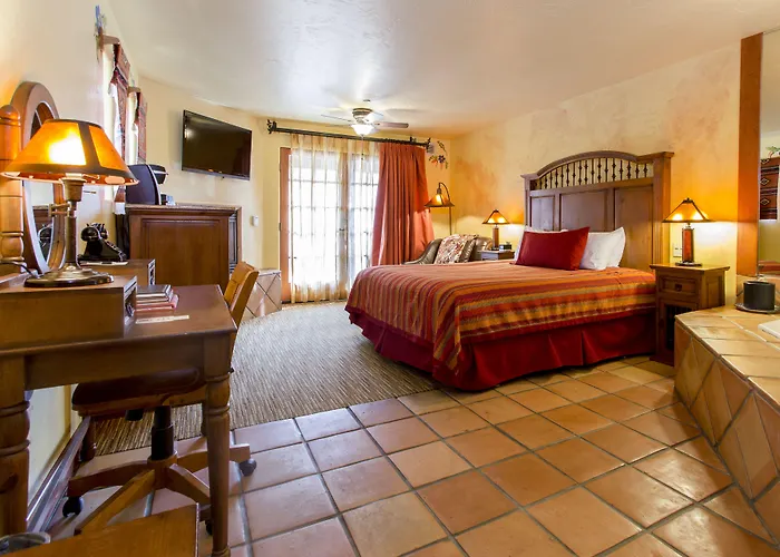 Avila La Fonda Hotel