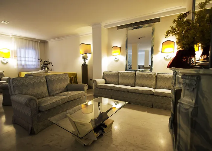 Hotel Diana