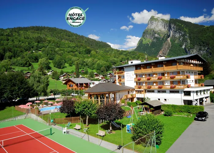 Chalet-Hotel Neige Et Roc, The Originals Relais