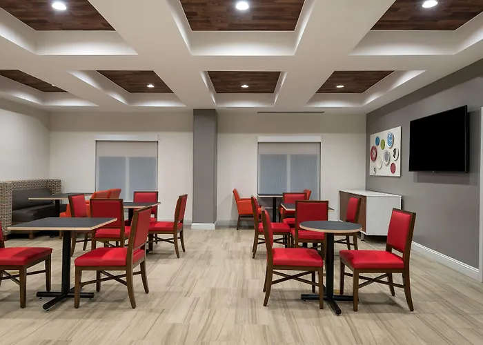 Holiday Inn Express & Suites Florence I-95 & I-20 Civic Ctr By Ihg