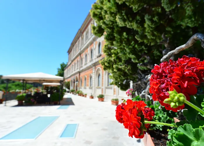 Hotel Iris