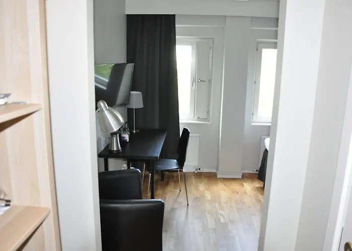 City Hotel