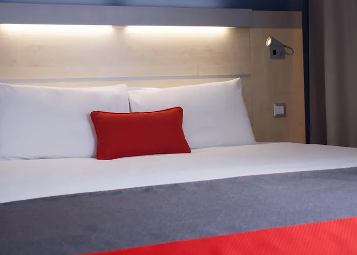 Holiday Inn Express Toulouse Airport By Ihg