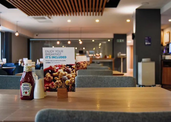 Holiday Inn Express Leeds City Centre - Armouries By Ihg