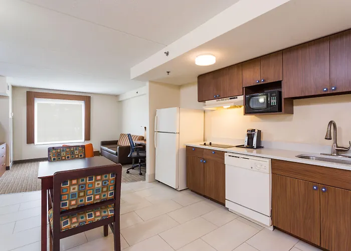 Holiday Inn Express And Suites - Petersburg - Fort Lee By Ihg