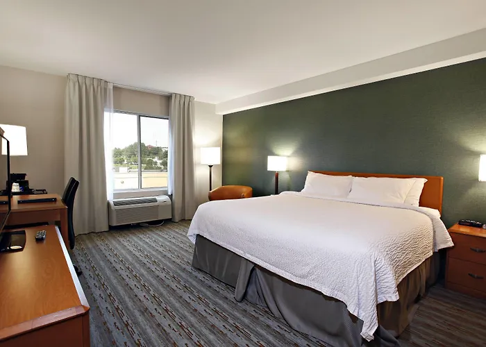 Fairfield By Marriott Inn & Suites Sudbury