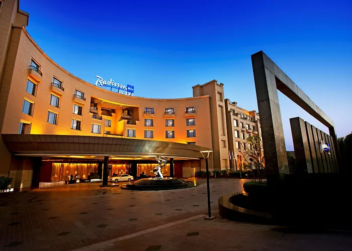 Radisson Blu Plaza Delhi Airport
