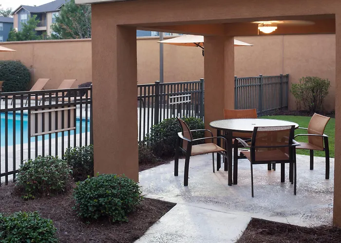 Courtyard By Marriott Hattiesburg