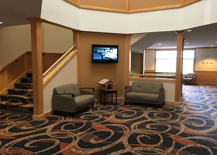 Cabot Inn & Suites