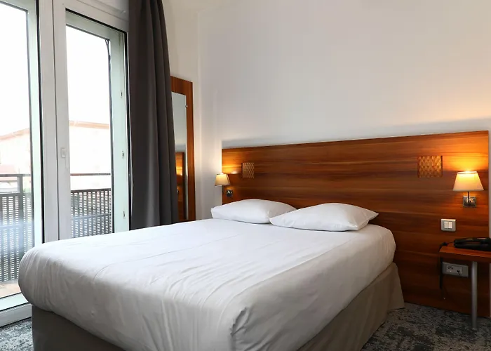 The Originals City, Hotel Colmar Gare