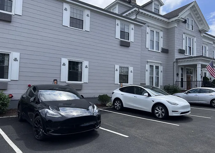 The Carriage House Inn Newport Middletown