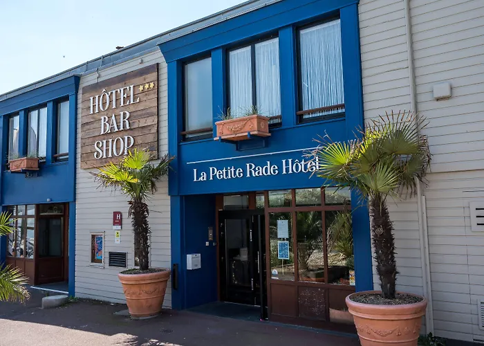 Logis Hotel - La Petite Rade