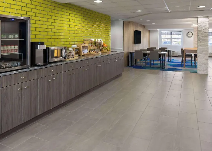Microtel Inn And Suites Dover