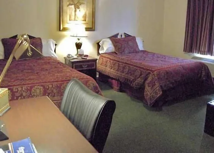 Colonie Inn And Suites