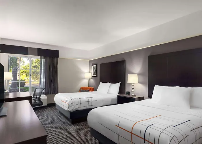 La Quinta By Wyndham Santa Clarita - Valencia