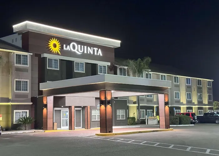 La Quinta By Wyndham Tulare