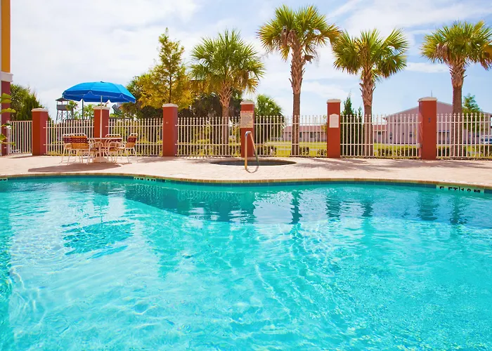 Holiday Inn Express & Suites Port Richey By Ihg