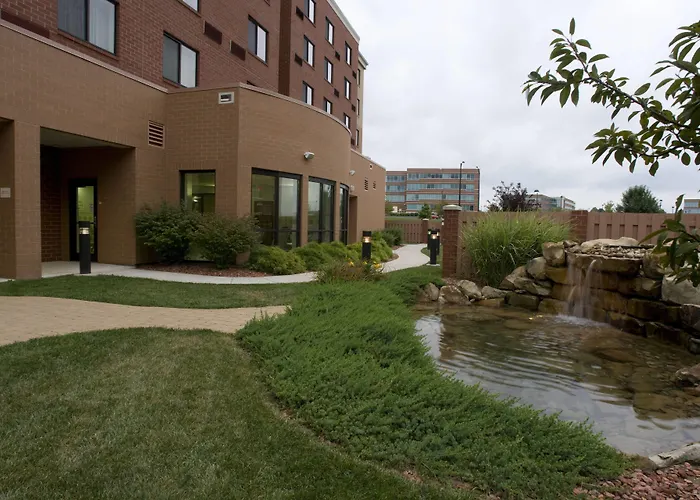 Courtyard Cincinnati North At Union Centre
