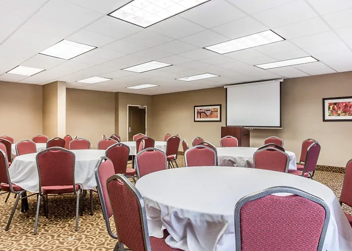 Comfort Suites Morrow- Atlanta South