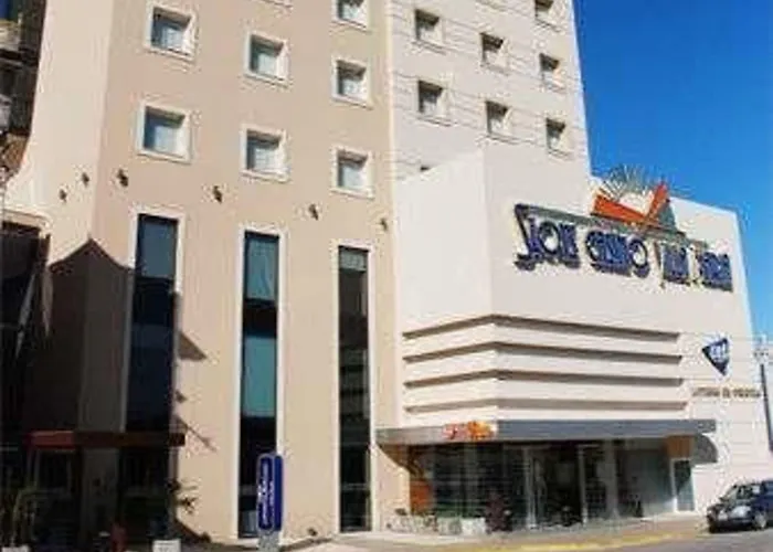 Howard Johnson Villa Maria Hotel Y Casino