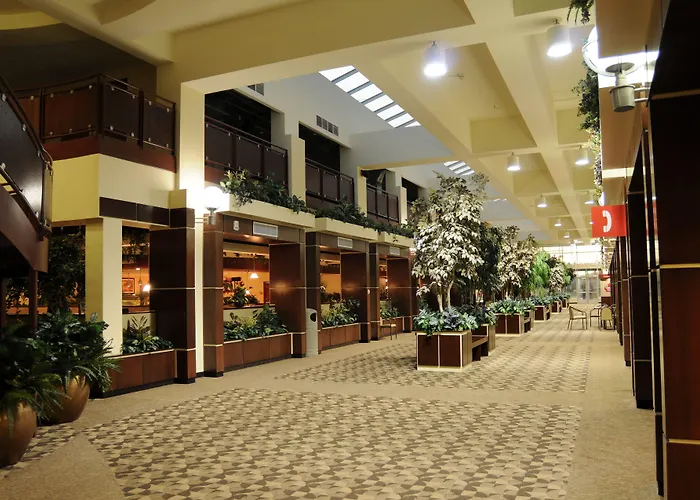Canad Inns Destination Center Grand Forks