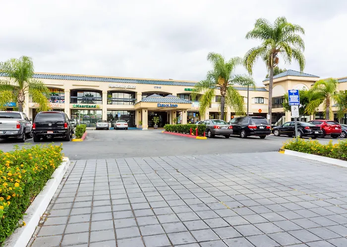 Days Inn & Suites By Wyndham Artesia