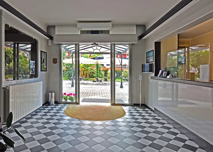 Hotel Sud Est By Fam Rossetti