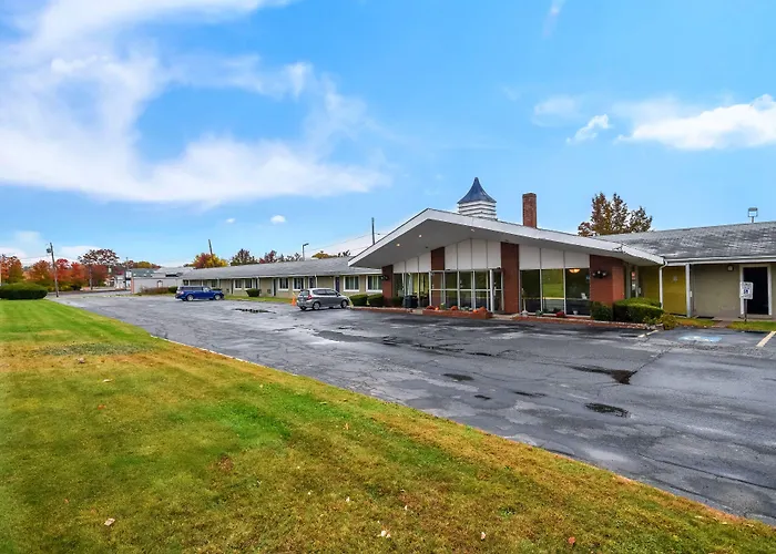 Monticello Inn- Framingham/ Boston