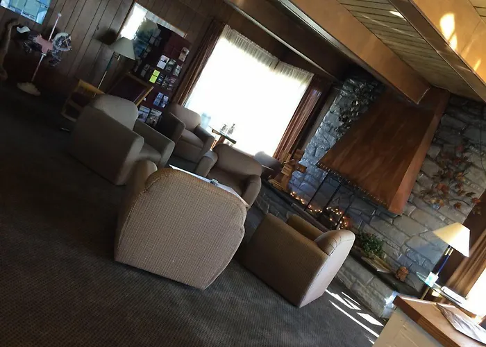 Blue Coast Inn & Suites Brookings