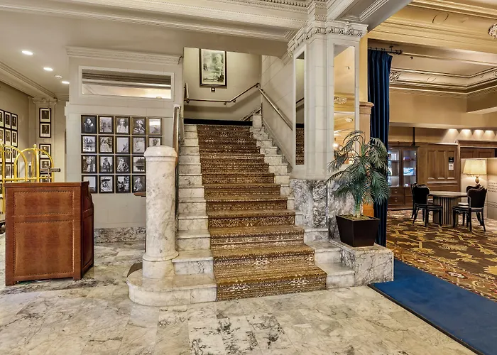 Arctic Club Hotel
