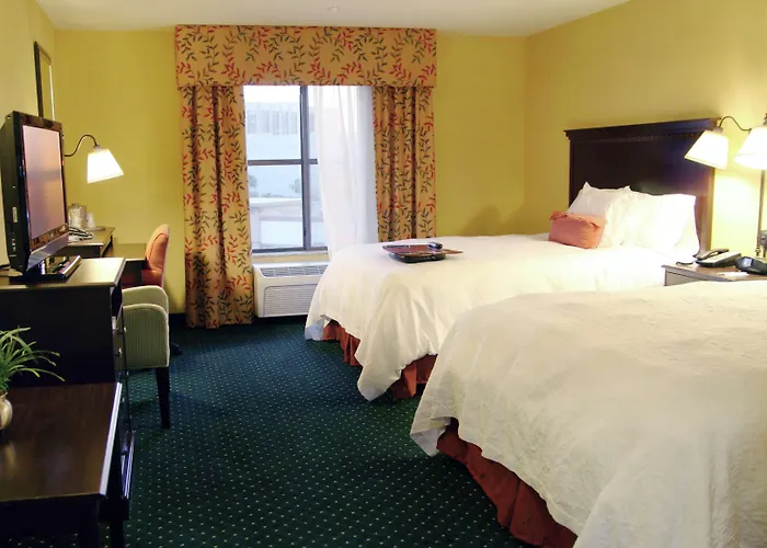 Hampton Inn & Suites Seal Beach