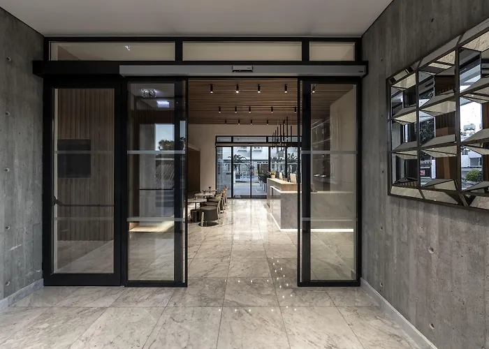 Anemi Hotel & Suites