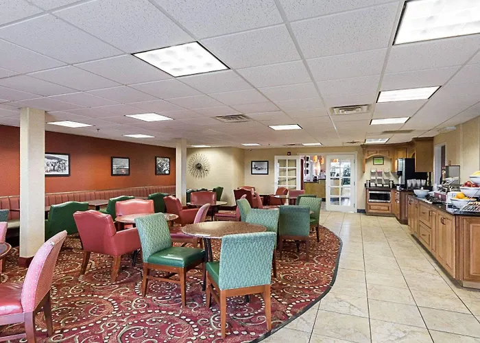 Comfort Suites Airport