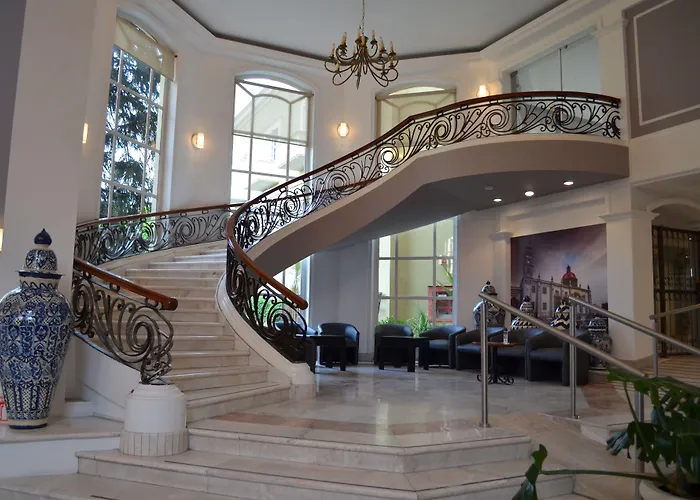 Plaza Camelinas Hotel