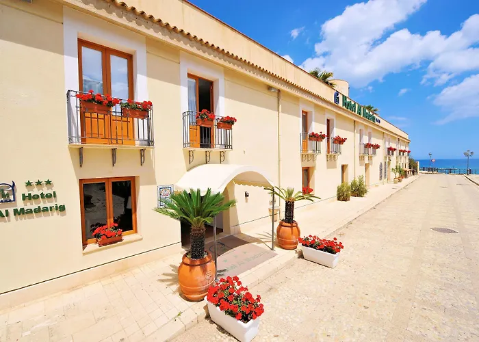 Hotel Al Madarig