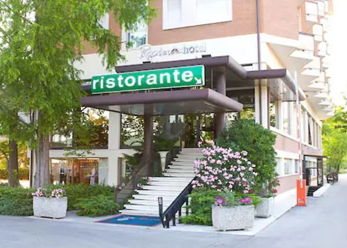 Recina Hotel