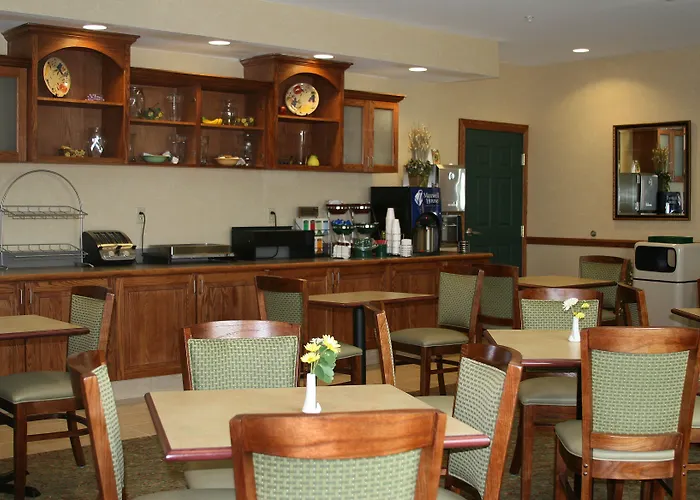 Country Inn & Suites By Radisson, Ithaca, Ny