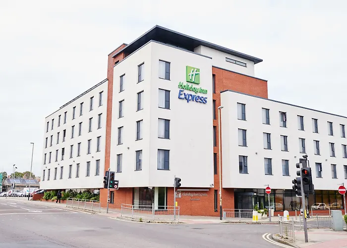 Holiday Inn Express Cheltenham Town Centre By Ihg
