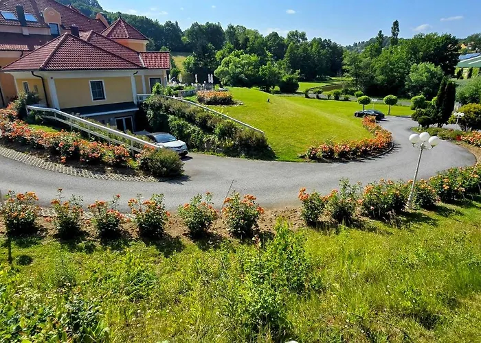 Romantikschloessl Loipersdorf Adults Only