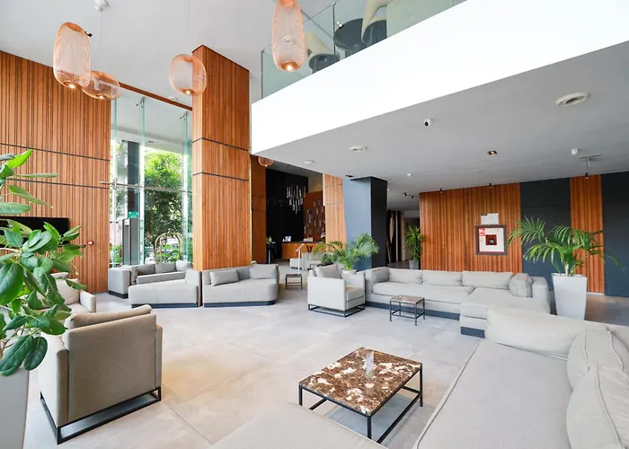 Longue Vie Hotels