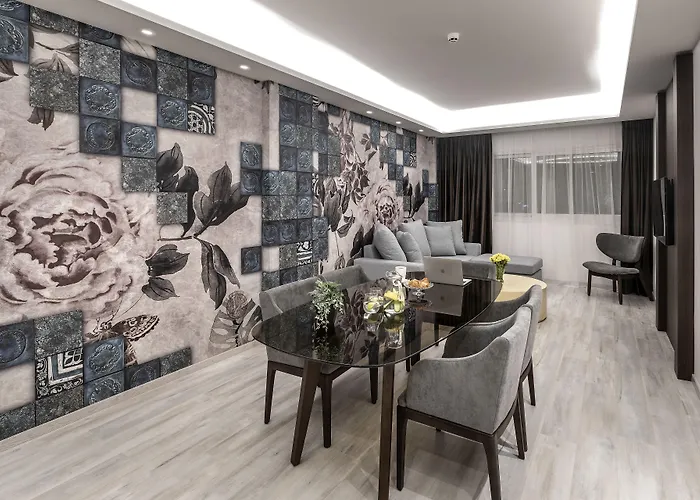 Almond Business Hotel