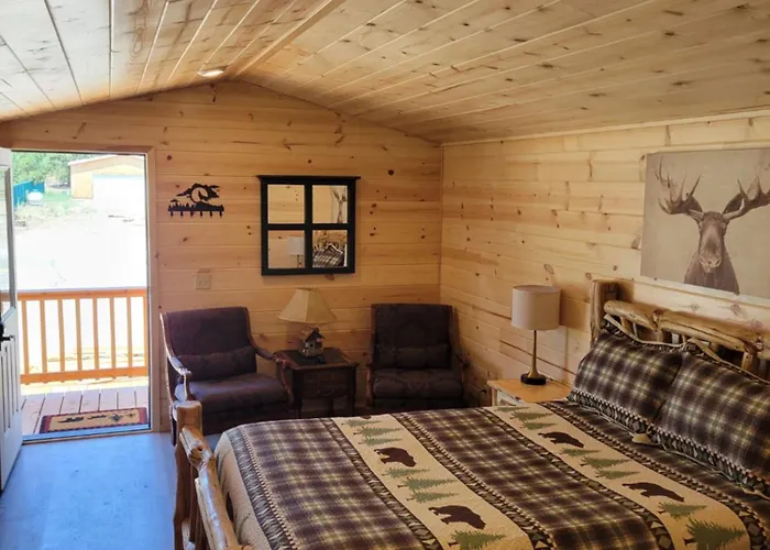 The Gold Mine Hotel Cabins