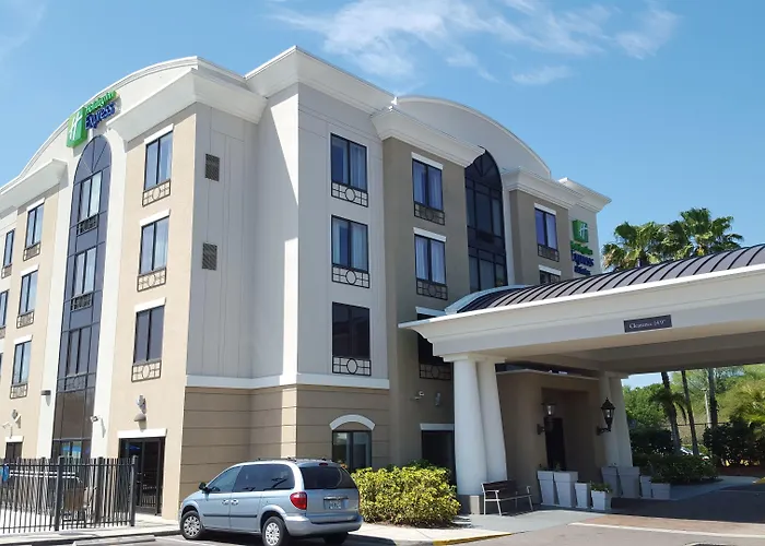 Holiday Inn Express Hotel & Suites Tampa-Usf-Busch Gardens By Ihg