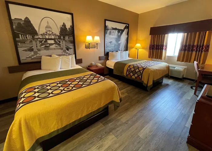 Super 8 By Wyndham Rolla Motel