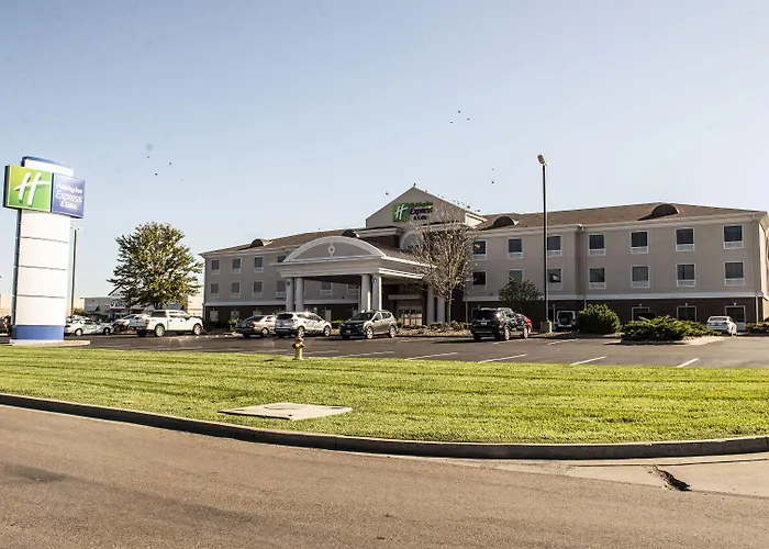 Holiday Inn Express Hotel & Suites Sedalia By Ihg