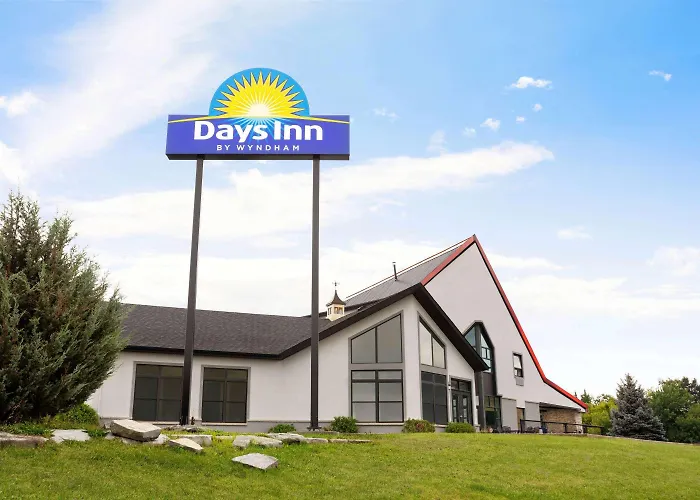 Days Inn By Wyndham Kingston