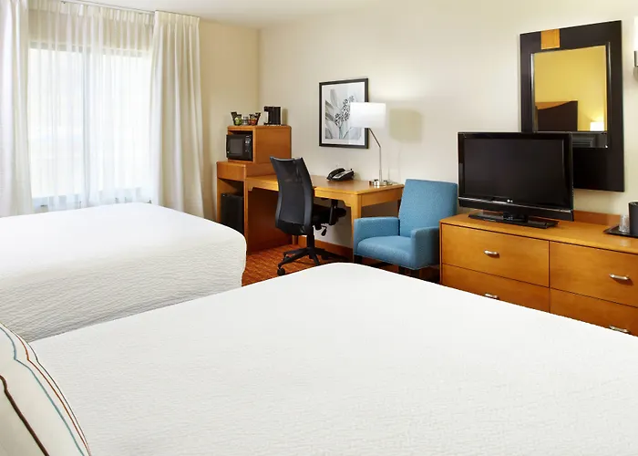 Fairfield Inn & Suites Pittsburgh Neville Island